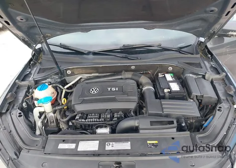 2017 Volkswagen Passat 1.8T R-Line z USA, uszkodzony, nr VIN 1VWDT7A3XHC060756